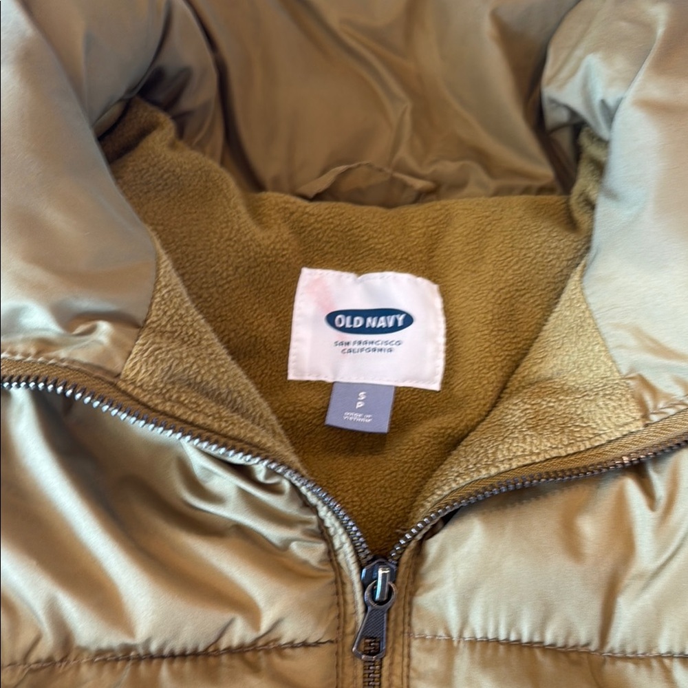 Old Navy Olive Puffer Vest for Women - Picture 2 of 4